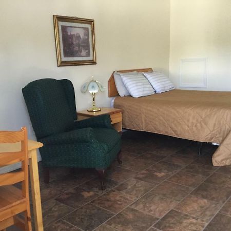 Fort Road Motel Perth-Andover Buitenkant foto