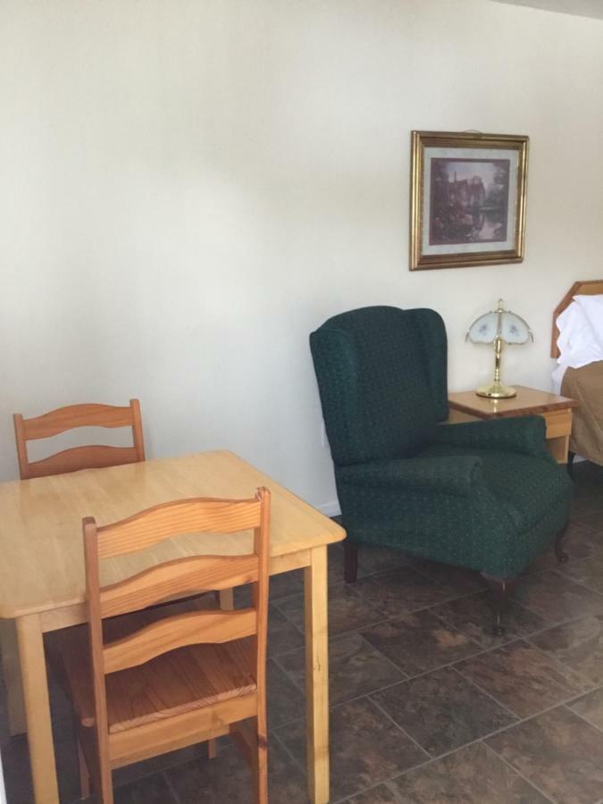 Fort Road Motel Perth-Andover Buitenkant foto
