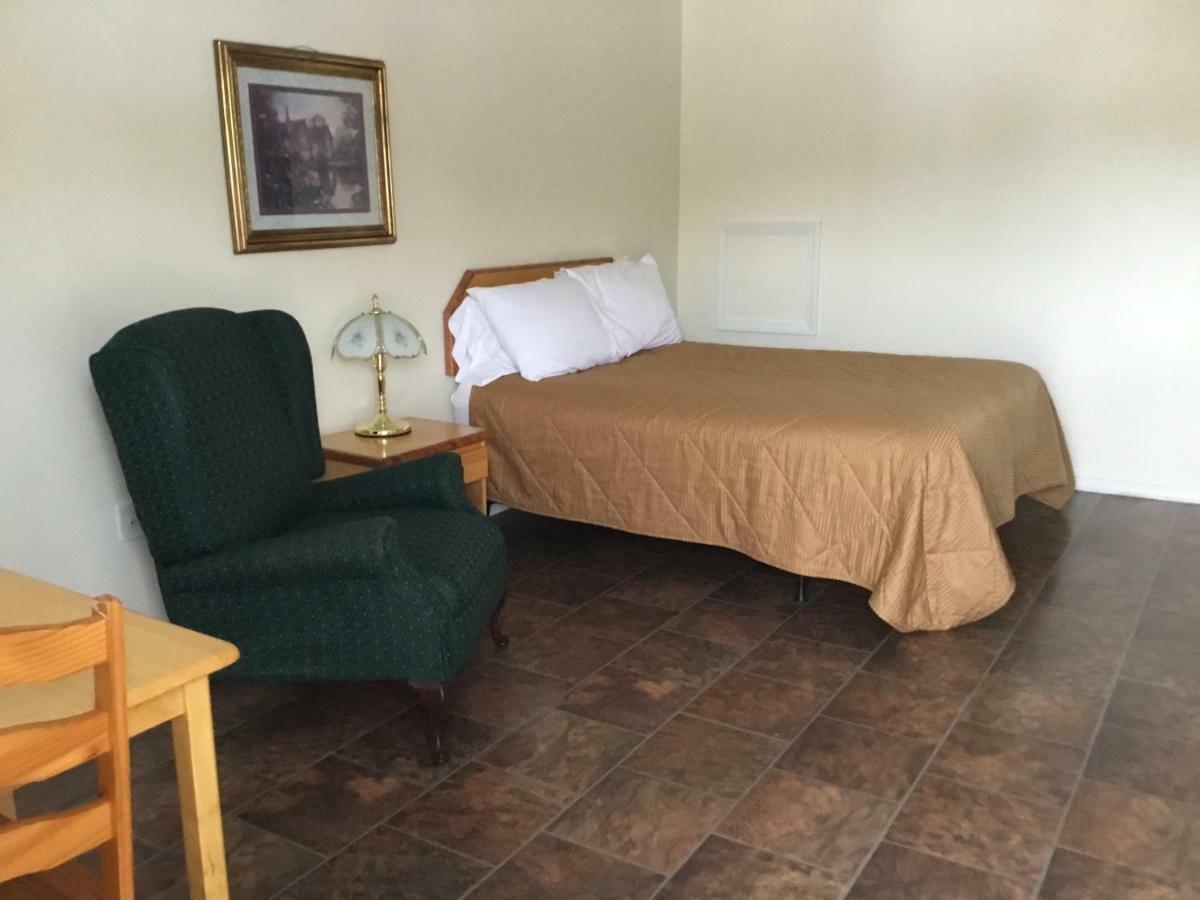 Fort Road Motel Perth-Andover Buitenkant foto