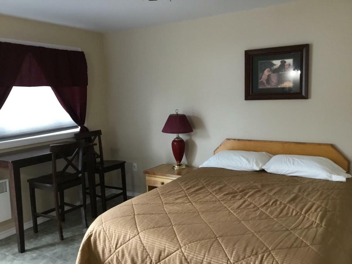 Fort Road Motel Perth-Andover Buitenkant foto